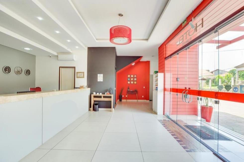 Hotel Comoditá Ltda 3*